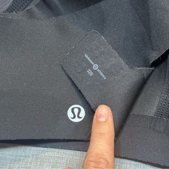 Lululemon Enlite Weave-Back Sports Bra in Black Size 32B - Picture 7 of 8